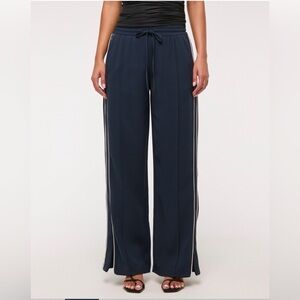 Abercrombie & Fitch Pull-On Track Pant - Dark Navy